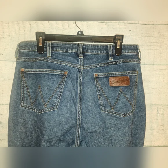Wrangler Women's Retro High Rise Flare Bell Bottom Jeans Size 31x30 - Picture 4 of 12